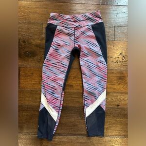 Athleta Coral and Gray Electra Sonar 7/8 Leggings- size Medium
